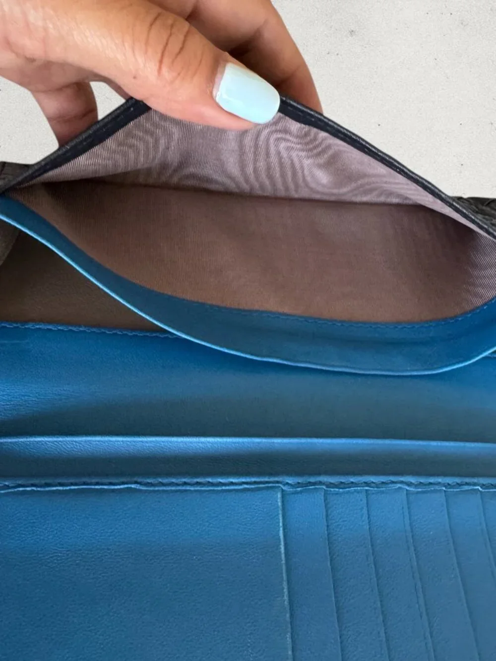 Bottega Veneta Black Nappa Intrecciato Long Flap Wallet – Blue Interior P0229